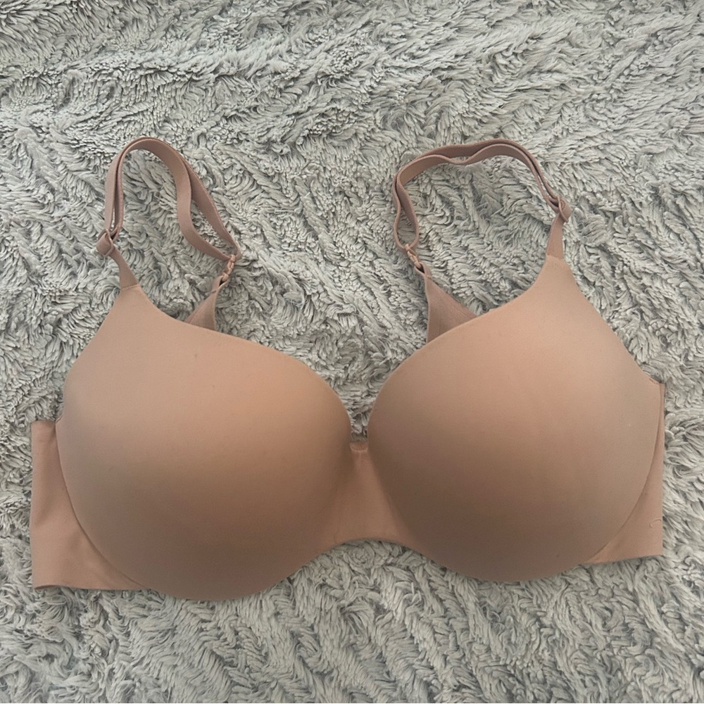 NWOT VS Lined Demi Bra